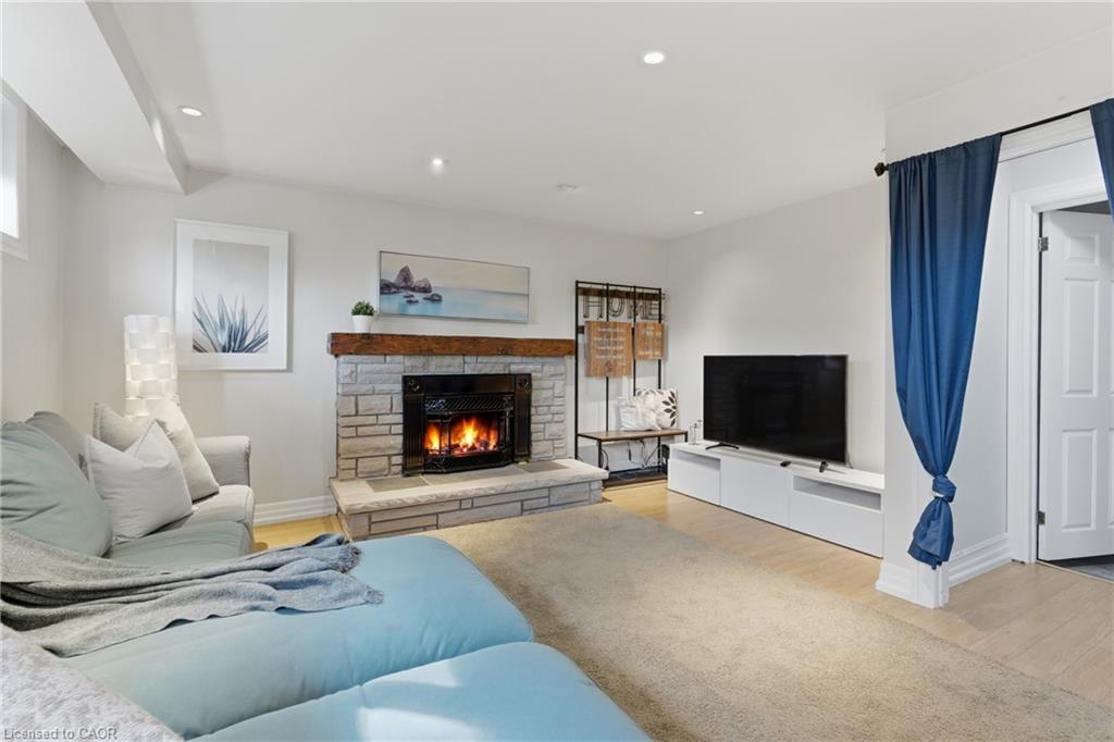 197 Burbank Street Property Photo 22