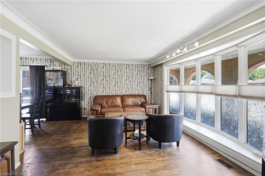 330 East 18th Street Property Photo 4