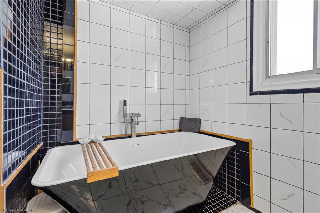 330 East 18th Street Property Photo 14