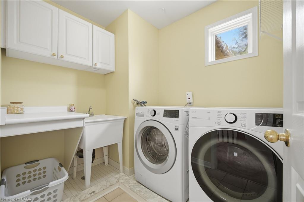 5882 Cornell Crescent Property Photo 35