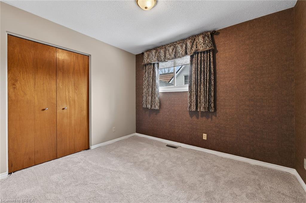 104 Viscount Road Property Photo 27