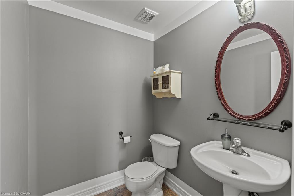 374 Niagara Stone Road Property Photo 27