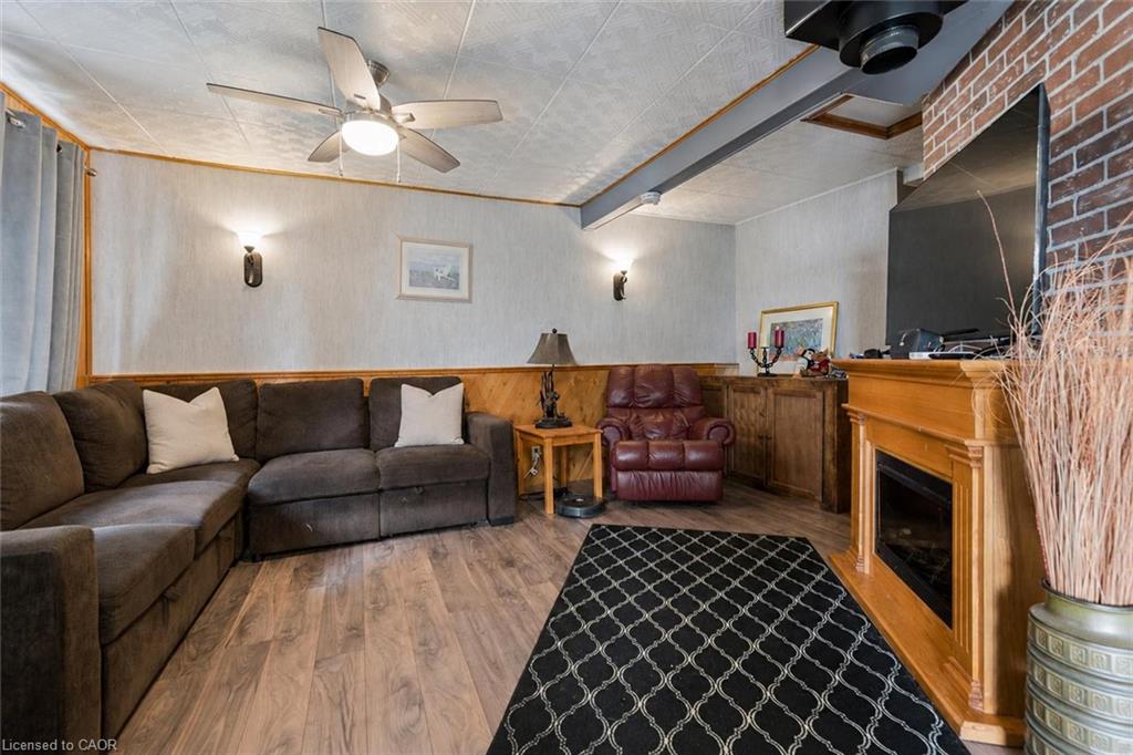729 Seventh Street Property Photo 6
