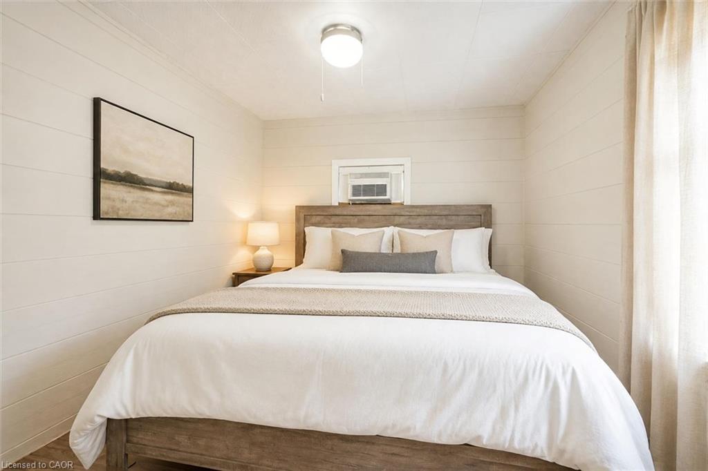 729 Seventh Street Property Photo 8