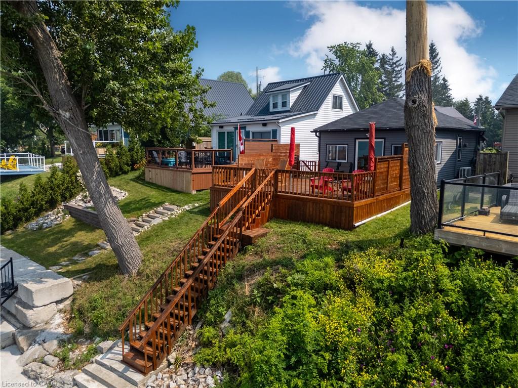 6 Lakeside Drive Property Photo 2