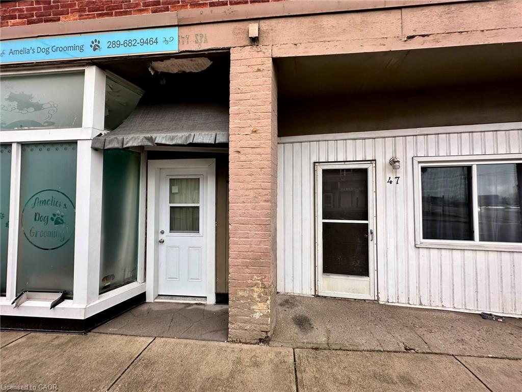 49 King Street W Property Photo 6