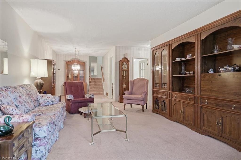 1167 Saturnia Crescent Property Photo 8