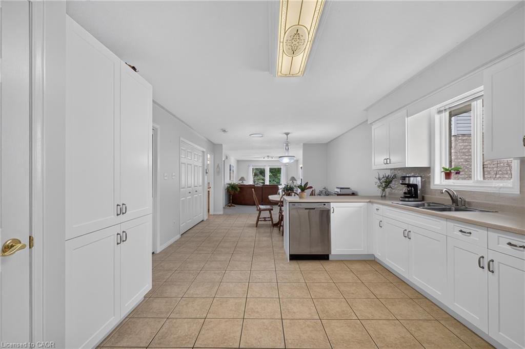 95 Tovell Drive Property Photo 11