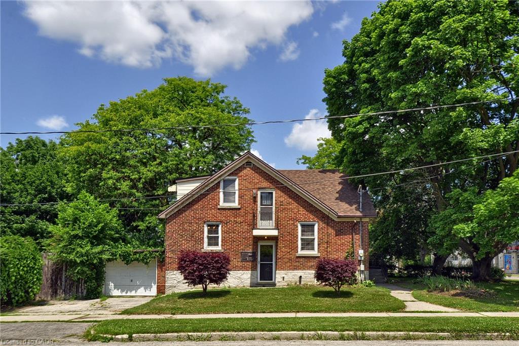 285 Albert Street Property Photo 4