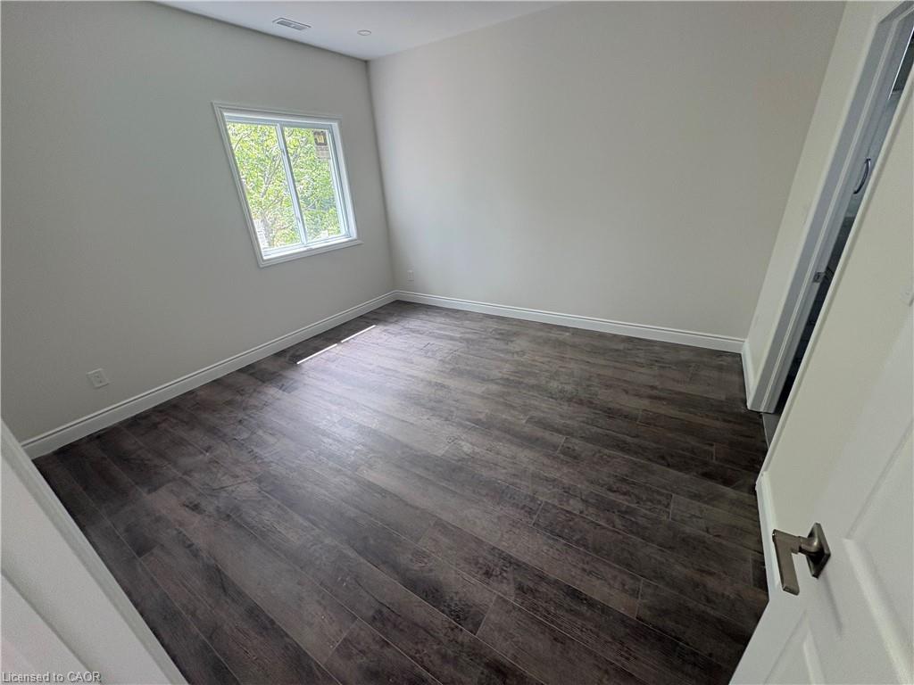 3-35 Fifth Avenue Property Photo 27