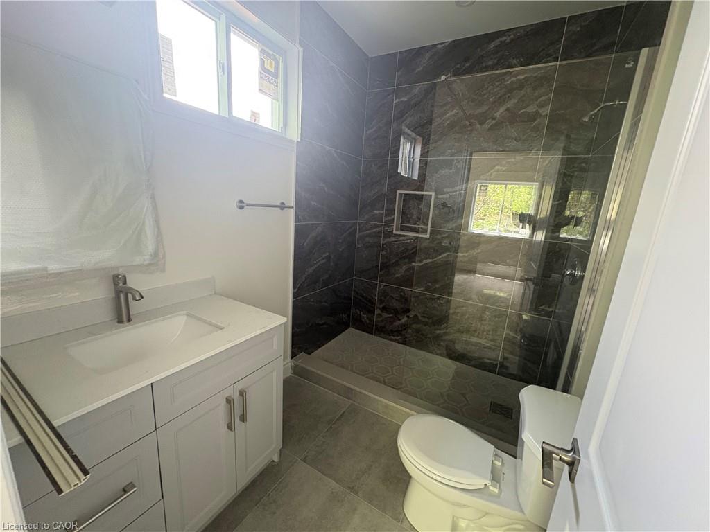 3-35 Fifth Avenue Property Photo 28