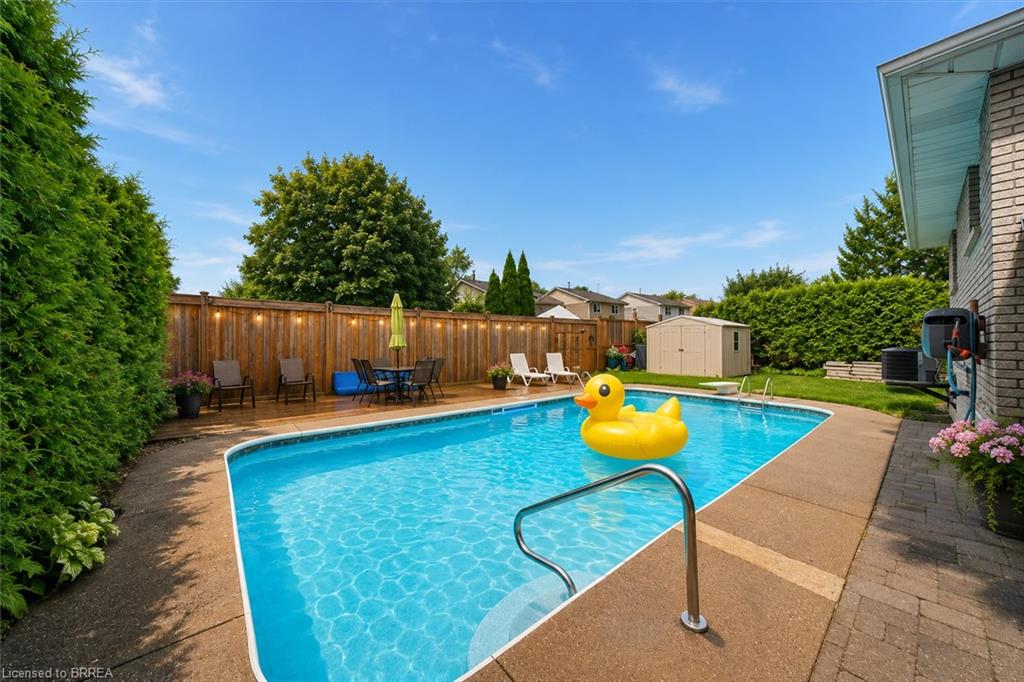 76 Enfield Crescent Property Photo 32
