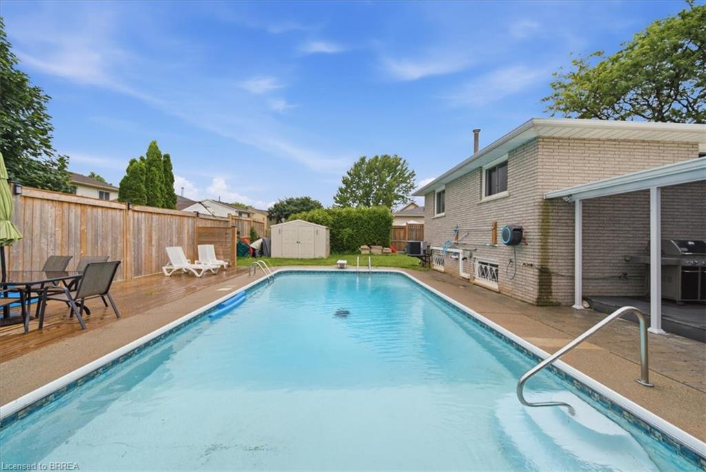 76 Enfield Crescent Property Photo 36