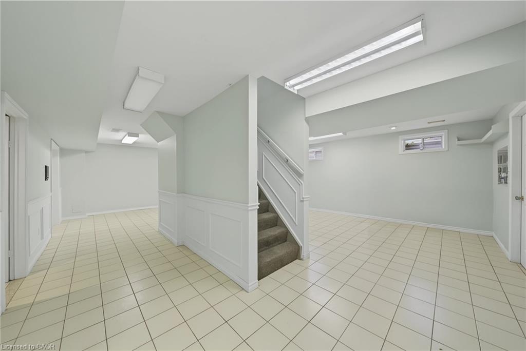 2 Cresthaven Drive Property Photo 28