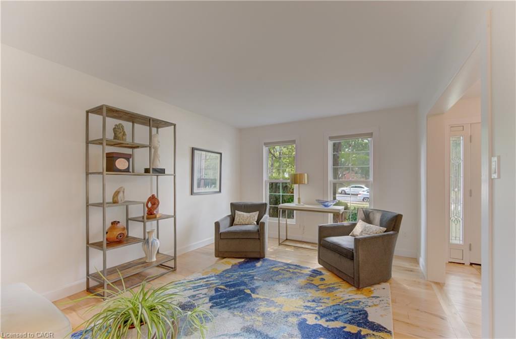 307 Grand River Boulevard Property Photo 2