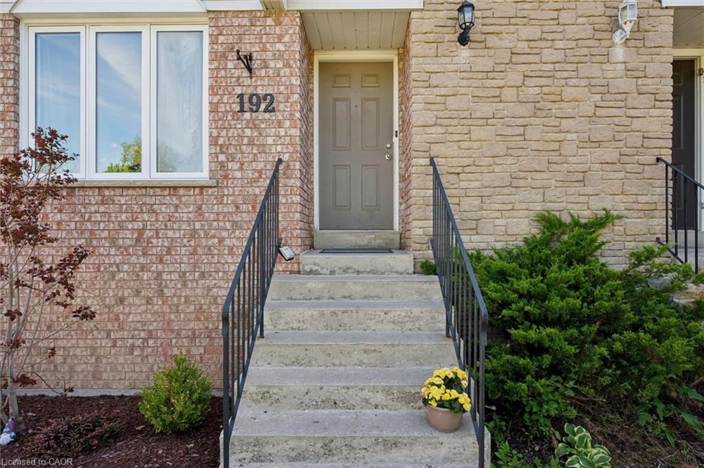 192 Nith River Way Property Photo 7