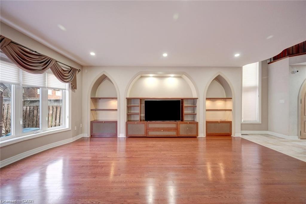 34 Forsyth Crescent Property Photo 14