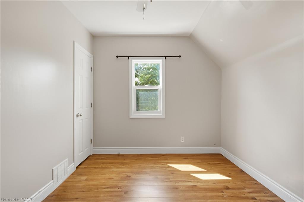 281 Guelph Street Property Photo 22