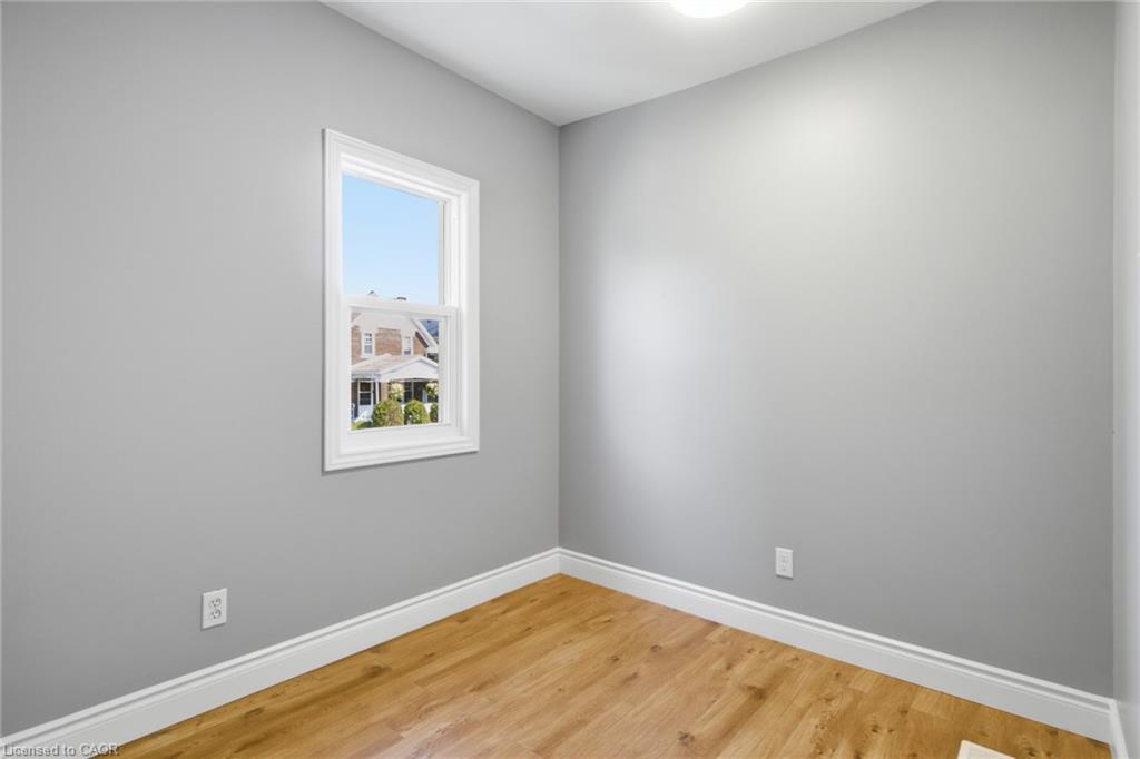 281 Guelph Street Property Photo 27