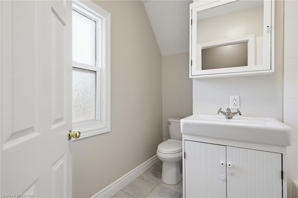 281 Guelph Street Property Photo 29