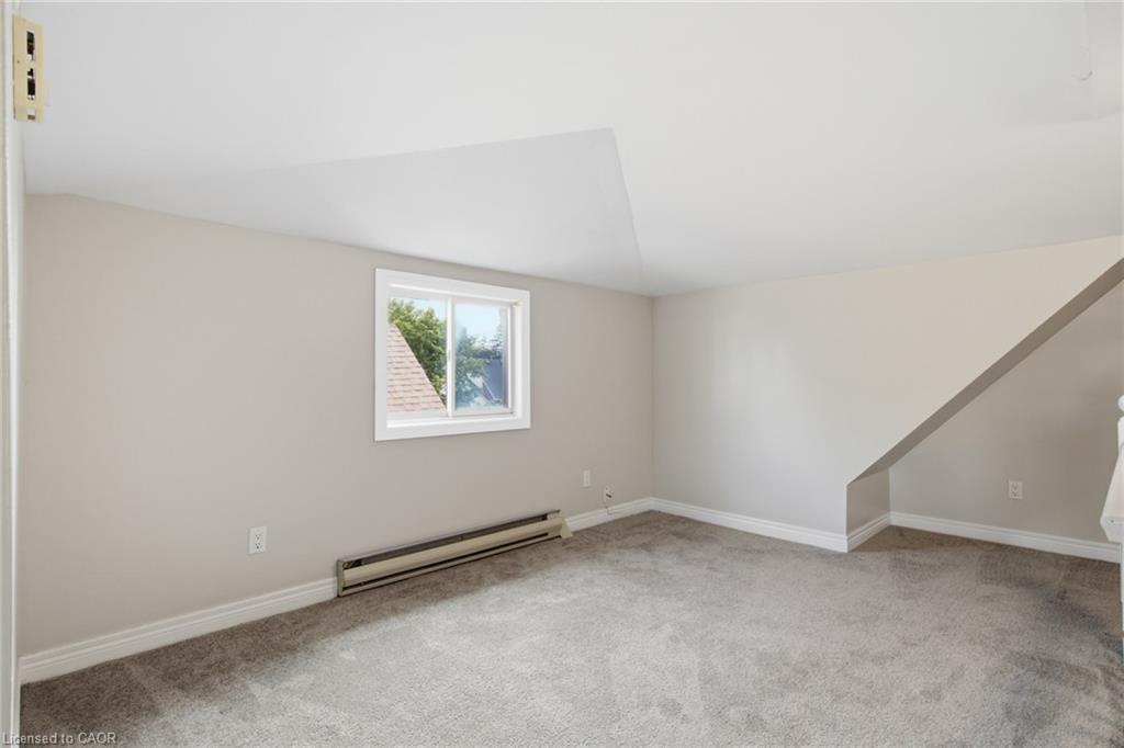 281 Guelph Street Property Photo 32