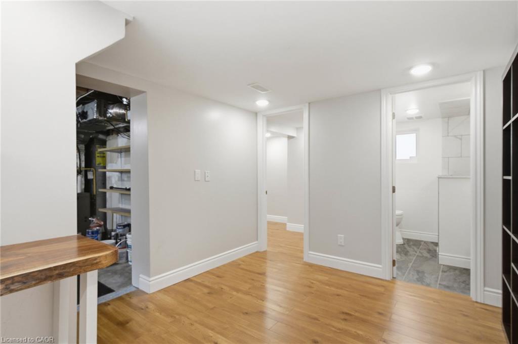 281 Guelph Street Property Photo 35