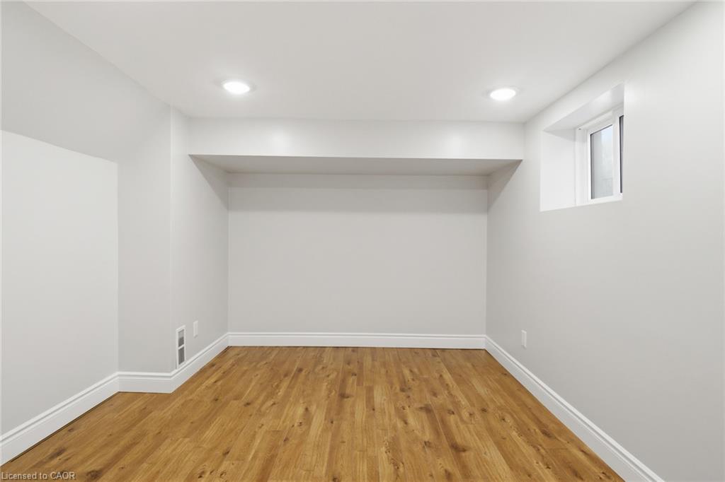 281 Guelph Street Property Photo 38