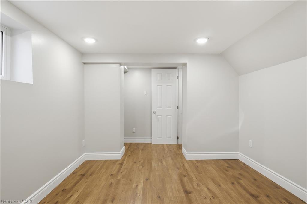 281 Guelph Street Property Photo 41