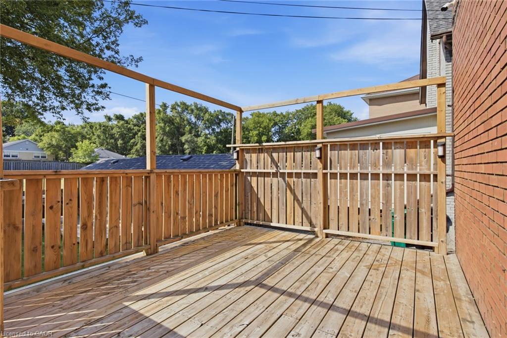 281 Guelph Street Property Photo 45
