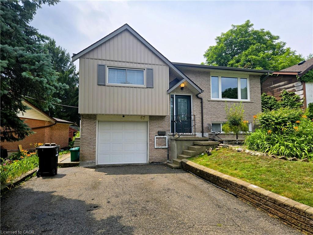 67 Pinemeadow Crescent