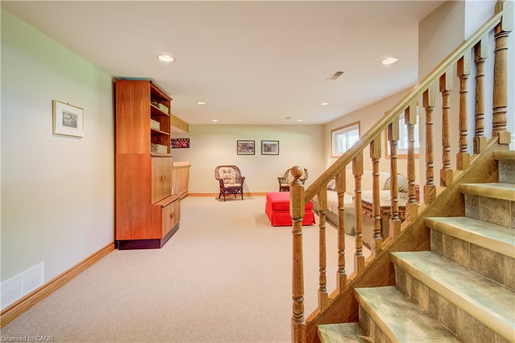 291 Villa Place Property Photo 21