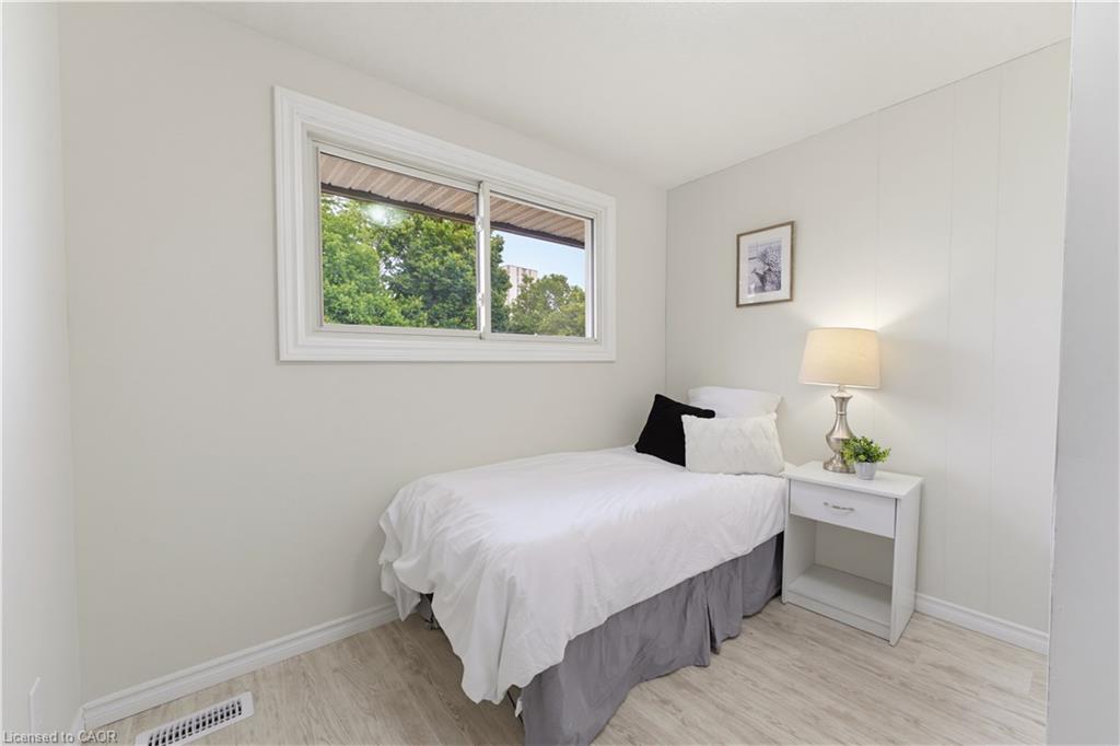 61 Balfour Crescent Property Photo 15