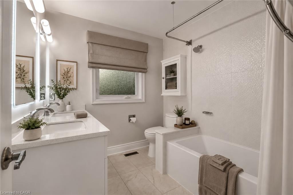 2529 Claymore Crescent Property Photo 32