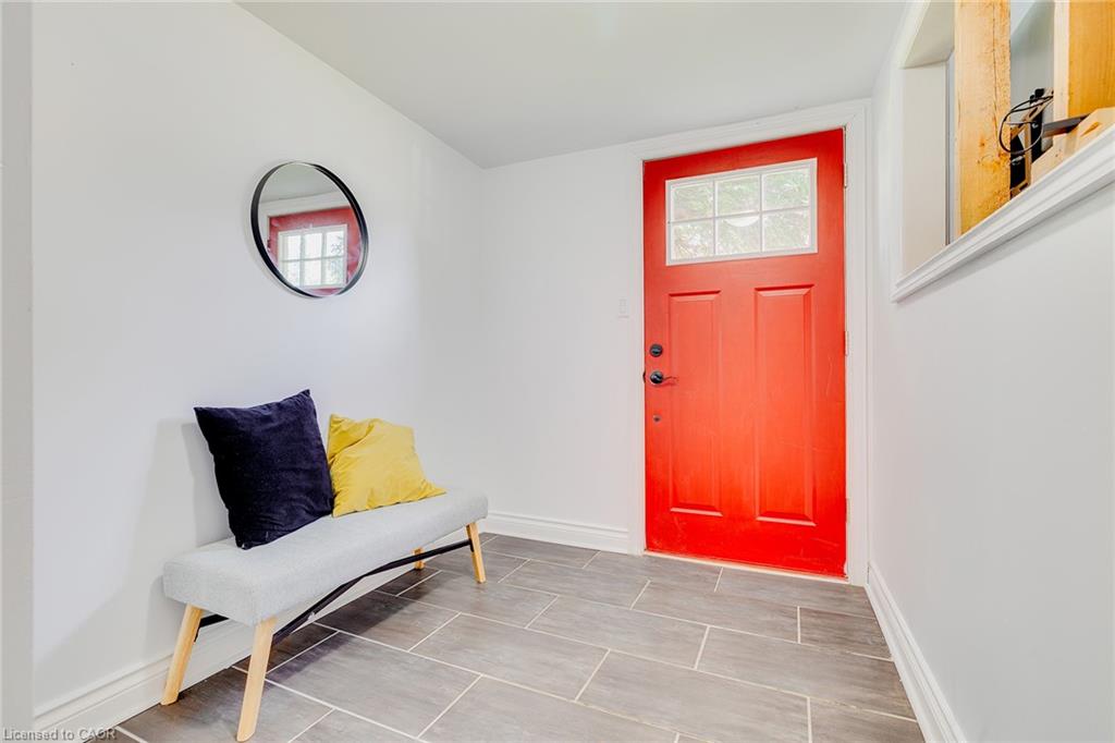 1567 Old Brock Street Property Photo 17