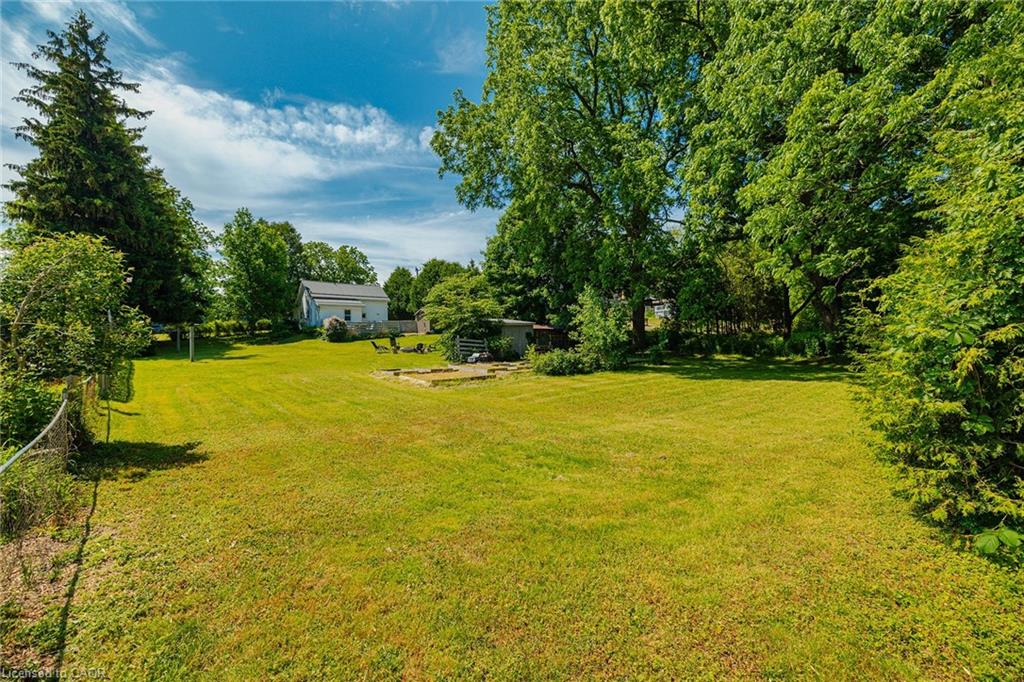 1567 Old Brock Street Property Photo 25