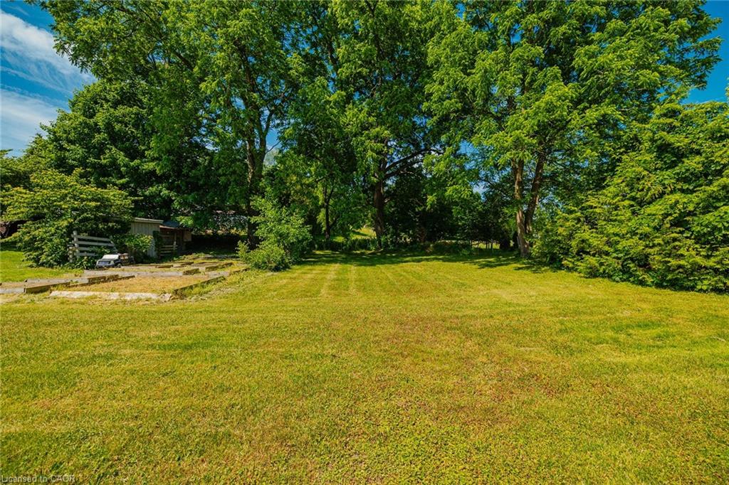 1567 Old Brock Street Property Photo 26