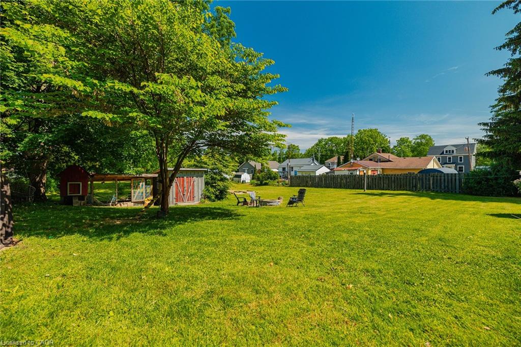 1567 Old Brock Street Property Photo 33