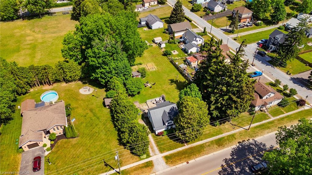 1567 Old Brock Street Property Photo 37