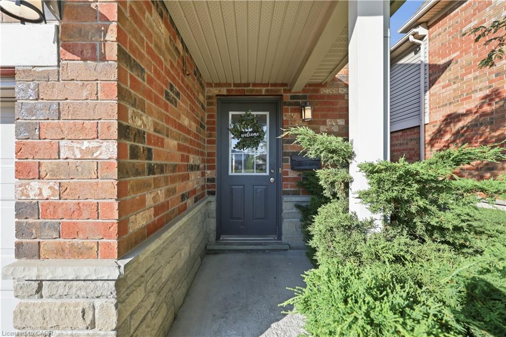 46-124 Gosling Gardens Property Photo 4