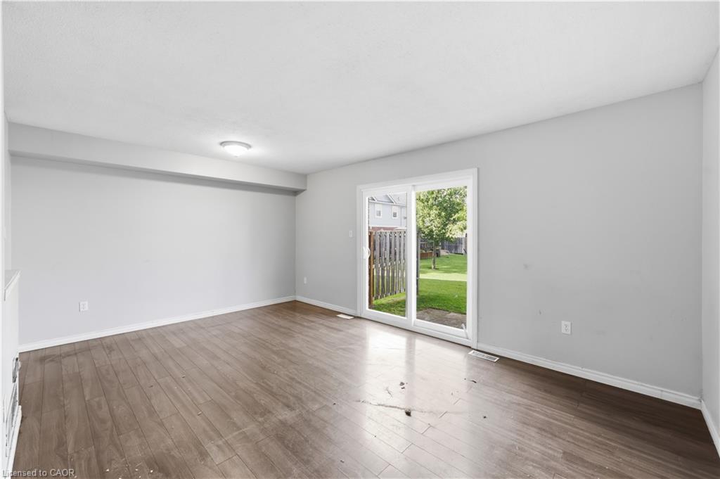 46-124 Gosling Gardens Property Photo 9