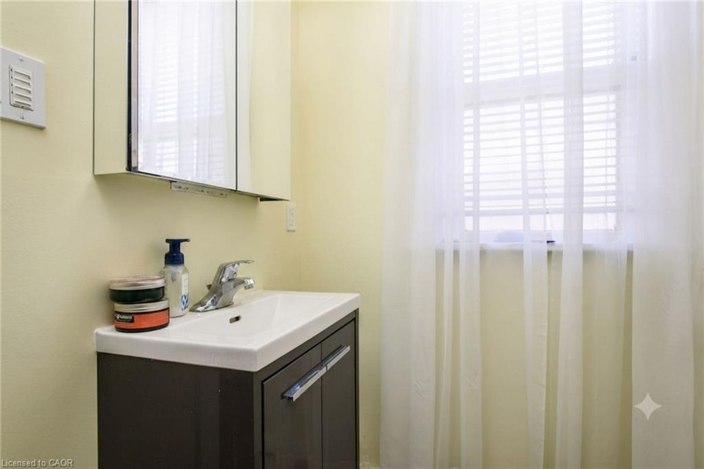 10 Shanley Street Property Photo 21