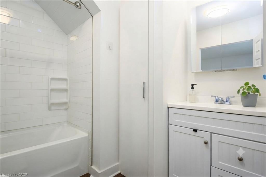 10 Shanley Street Property Photo 26