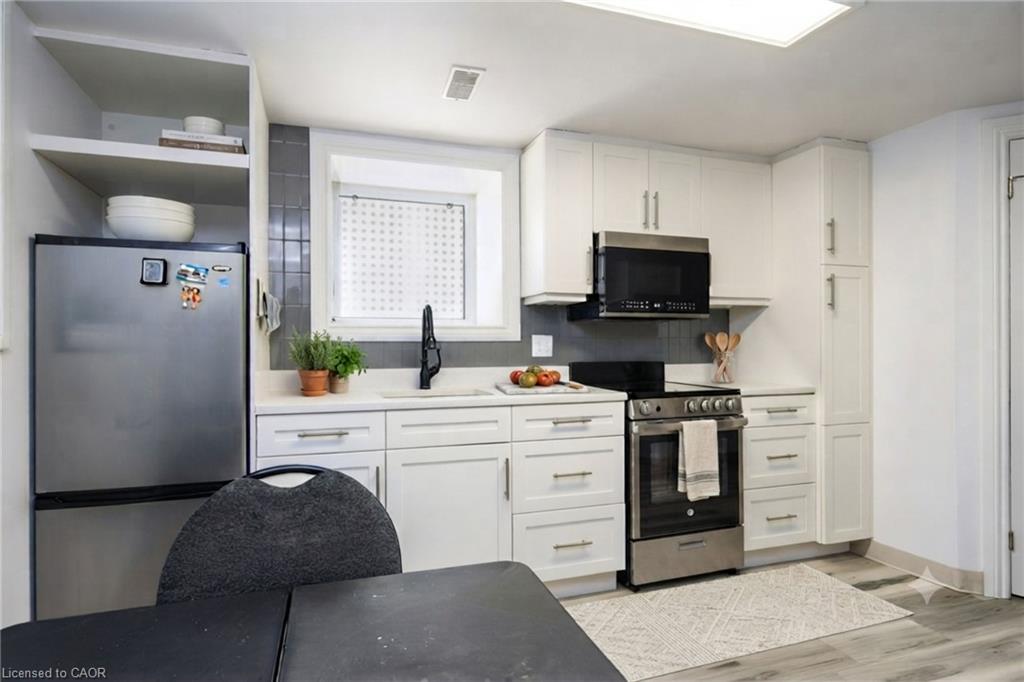 10 Shanley Street Property Photo 34