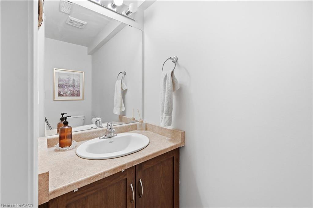 10-40 Dartmouth Gate Property Photo 32