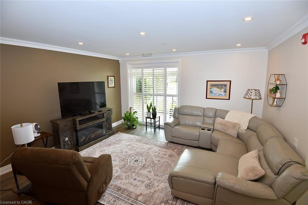 114-830 Megson Terrace Property Photo 6
