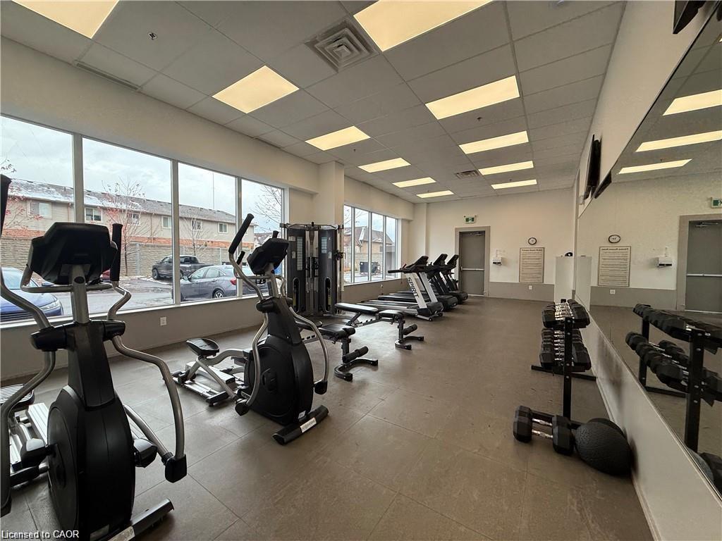 605-560 North Service Road Property Photo 15