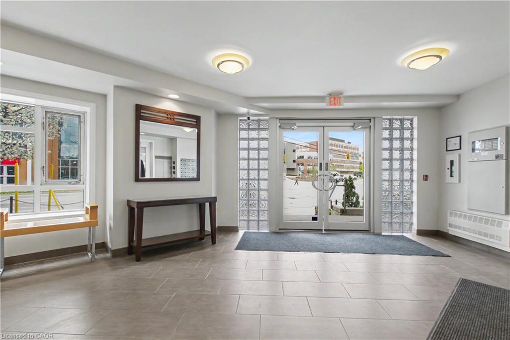 96 University Avenue W Property Photo 3