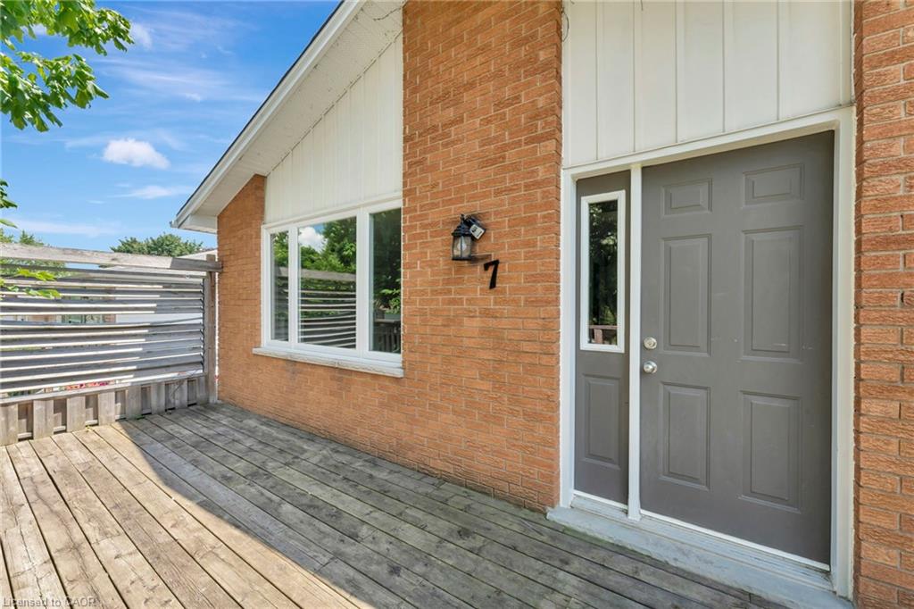 7 Hillside Drive Property Photo 1