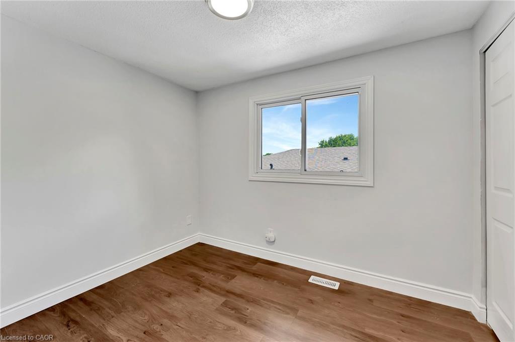 7 Hillside Drive Property Photo 9