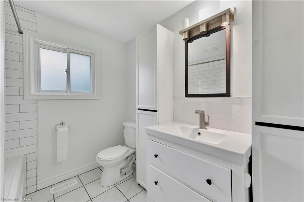 7 Hillside Drive Property Photo 10